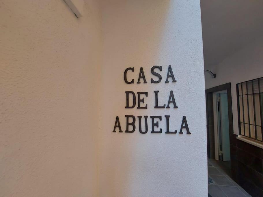 Casa De La Abuela Apartment มาลากา ภายนอก รูปภาพ